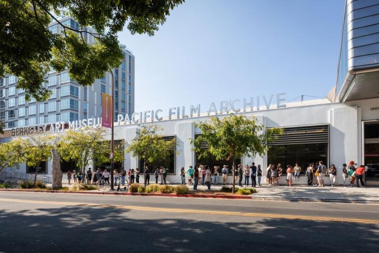 People form a line outside the Berkeley Art Museum and Pacific Film Archive.